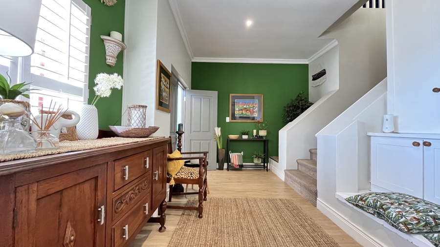 4 Bedroom Property for Sale in Simons Kloof Western Cape